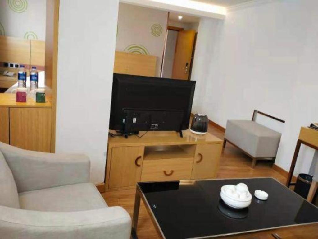 Greentree Inn Qingyuan Qinghe Avenue Branch Extérieur photo